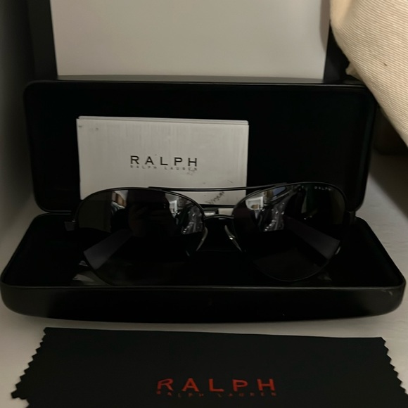 Ralph Lauren Sunglasses - Picture 2 of 14